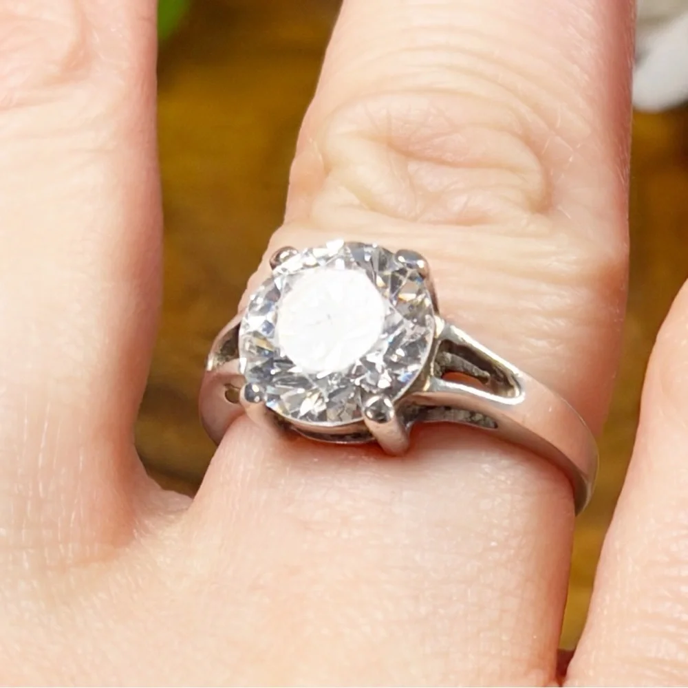 Vintage Art Deco Style Sterling Silver 925 Simulated Diamond Ring Size 7